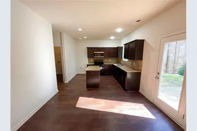 1209 Vienna Court, Hampton, GA 30228 - Photo 9