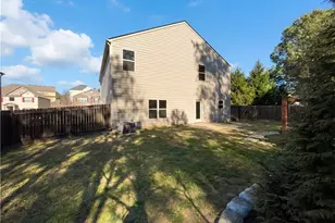 1209 Vienna Ct, Hampton, GA 30228 - Photo 5