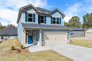 285 Magnolia Villas Dr, Cornelia, GA 30531 - Photo 3