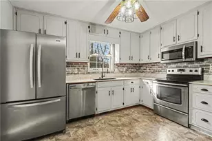 1003 Darvin Ln NW, Kennesaw, GA 30144 - Photo 11