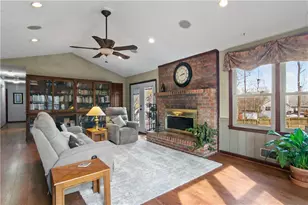 142 Lynford Ln, Woodstock, GA 30189 - Photo 9