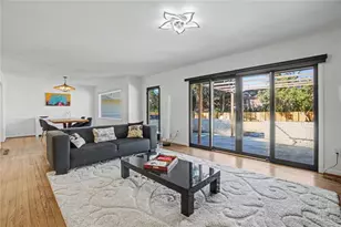 7330 Hunters Branch Dr NE, Sandy Springs, GA 30328 - Photo 19