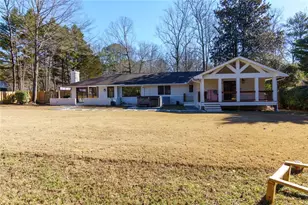 7330 Hunters Branch Dr NE, Sandy Springs, GA 30328 - Photo 45