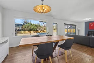 7330 Hunters Branch Dr NE, Sandy Springs, GA 30328 - Photo 11