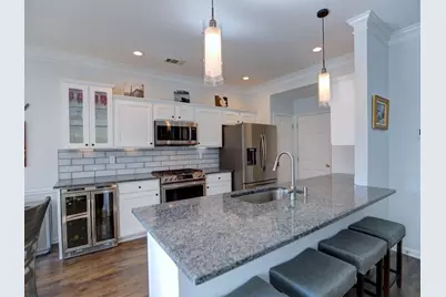 290 Regent Square, Woodstock, GA 30188 - Photo 5