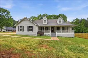 93 Charlie Smith Dr, Senoia, GA 30276 - Photo 1