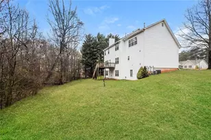 1230 Edythe Ct, McDonough, GA 30252 - Photo 3