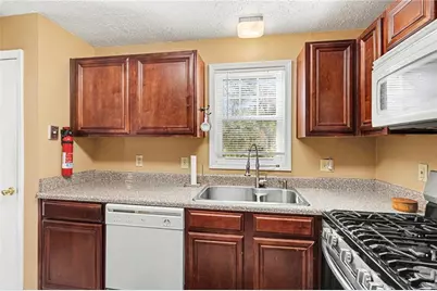 291 W Junction Court NW, Kennesaw, GA 30144 - Photo 9