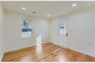 194 Dearborn Street SE, Atlanta, GA 30317 - Photo 19