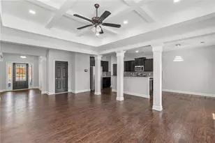 400 Autumn Bluff Dr, Lawrenceville, GA 30044 - Photo 7