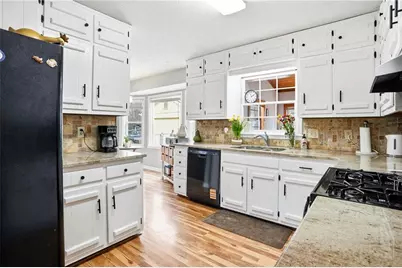 2572 Plum Street, Snellville, GA 30078 - Photo 7