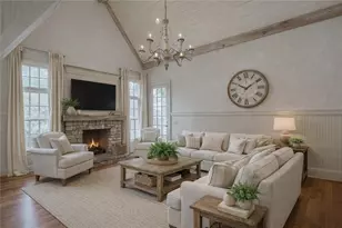 1005 Heards Ferry Rd, Sandy Springs, GA 30328 - Photo 13