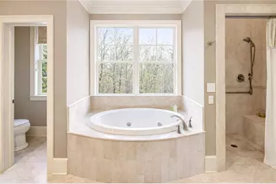 1005 Heards Ferry Road, Sandy Springs, GA 30328 - Photo 21