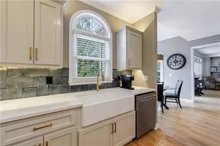 7110 Amberleigh Way, Johns Creek, GA 30097 - Photo 17