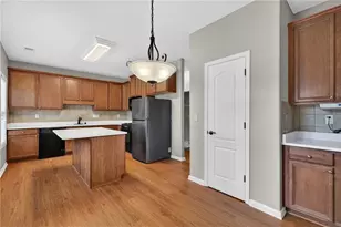 1186 Lake Point Way, Suwanee, GA 30024 - Photo 9