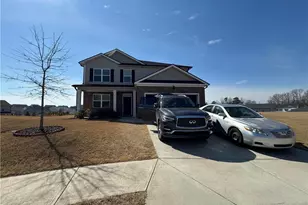 573 Chelan Ct, Hoschton, GA 30548 - Photo 1