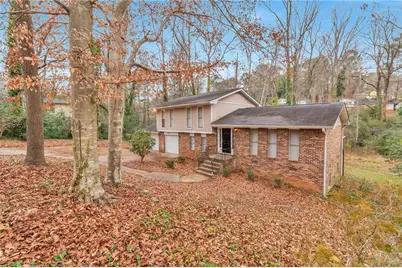 5900 Simone Drive, Stone Mountain, GA 30087 - Photo 3