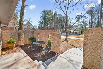 3940 Pinehurst Valley Drive, Decatur, GA 30034 - Photo 3