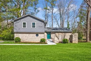 3940 Pinehurst Valley Dr, Decatur, GA 30034 - Photo 1