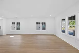 1046 Mayson Turner Rd NW, Atlanta, GA 30314 - Photo 11