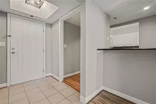 2870 Pharr Ct NW, Atlanta, GA 30305 - Photo 3