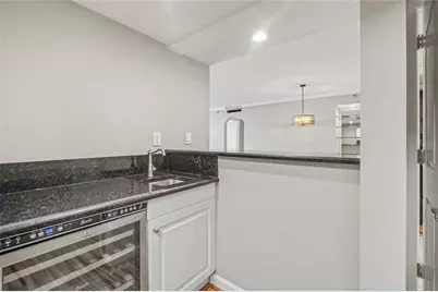 2870 Pharr Court NW #1806, Atlanta, GA 30305 - Photo 11