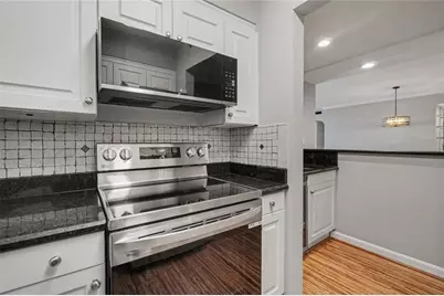2870 Pharr Court NW #1806, Atlanta, GA 30305 - Photo 13