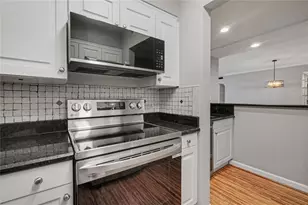 2870 Pharr Ct NW, Atlanta, GA 30305 - Photo 13