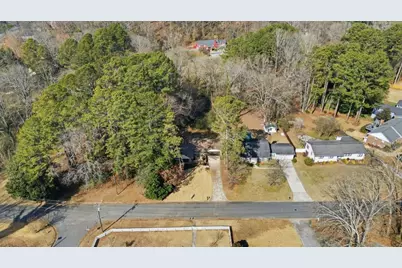 2751 Cedarbrook Drive, Marietta, GA 30066 - Photo 33