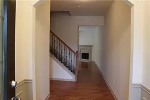 6065 Apple Rose Dr, Alpharetta, GA 30004 - Photo 5