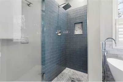 2136 Parkview Lane NW, Atlanta, GA 30318 - Photo 23