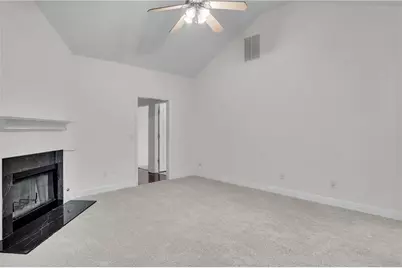 2560 Rosehill Circle, Lithia Springs, GA 30122 - Photo 9