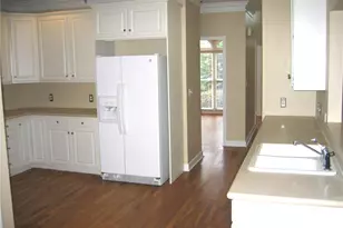 1074 Pine Grove Ave NE, Brookhaven, GA 30319 - Photo 5