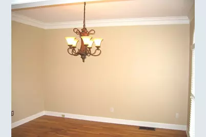 1074 Pine Grove Avenue NE, Brookhaven, GA 30319 - Photo 3