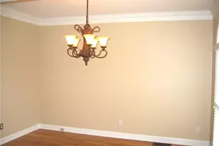 1074 Pine Grove Ave NE, Brookhaven, GA 30319 - Photo 3