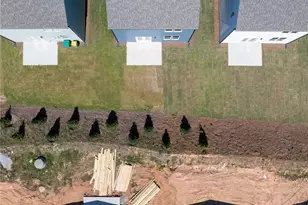 4406 Buttonwood Ln, Lilburn, GA 30047 - Photo 41