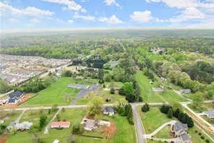 4955 Flat Creek Rd, Oakwood, GA 30566 - Photo 9