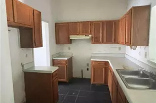 4795 Wyndam Dr, Stone Mountain, GA 30088 - Photo 9