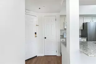 1 Biscayne Dr, Atlanta, GA 30309 - Photo 5