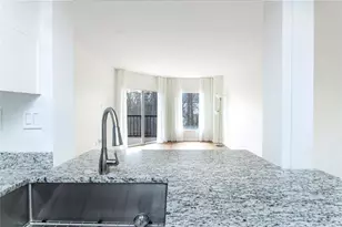 1 Biscayne Dr, Atlanta, GA 30309 - Photo 9