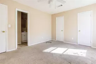 1105 Mainstreet Valley Dr, Stone Mountain, GA 30088 - Photo 13