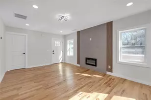 1427 Lorenzo Dr SW, Atlanta, GA 30310 - Photo 3