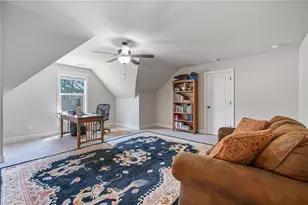 902 Edgewater Dr, Loganville, GA 30052 - Photo 35