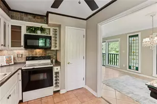 23101 Plantation Dr NE, Atlanta, GA 30324 - Photo 21