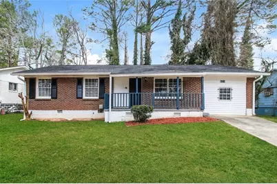 624 Robert E Lee Parkway, Jonesboro, GA 30238 - Photo 1