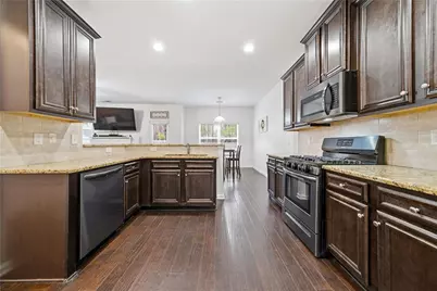 7648 Wrotham Circle, Atlanta, GA 30349 - Photo 9