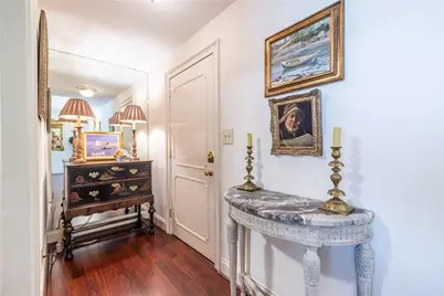 2734 Peachtree Road NW #A404, Atlanta, GA 30305 - Photo 35