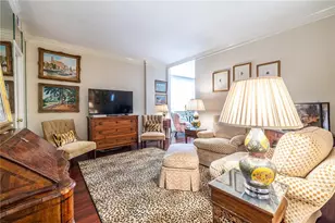 2734 Peachtree Rd NW, Atlanta, GA 30305 - Photo 29