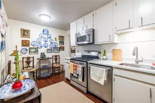 2734 Peachtree Rd NW, Atlanta, GA 30305 - Photo 9