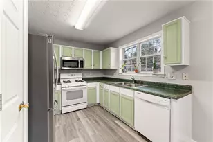 5050 Arbor View Way, Sugar Hill, GA 30518 - Photo 9